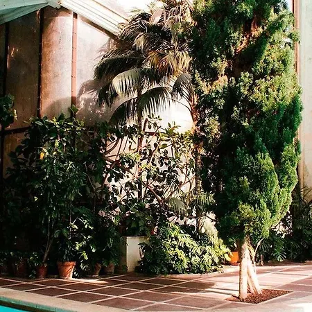Landa Hotel